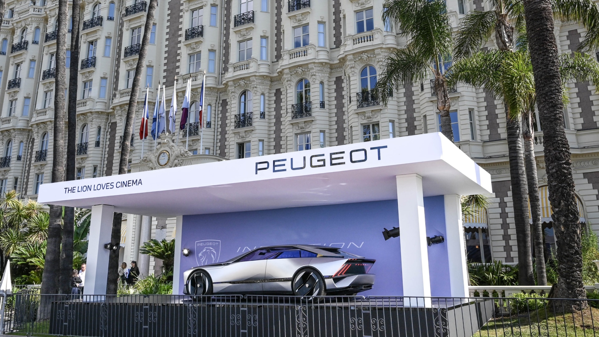 PEUGEOT Inception conceptwagen op het Filmfestival van Cannes