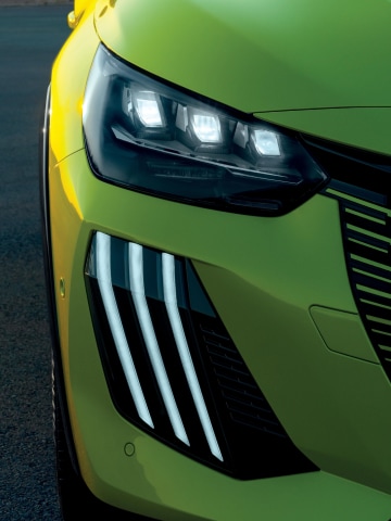 PEUGEOT 208 hybride full LED koplampen