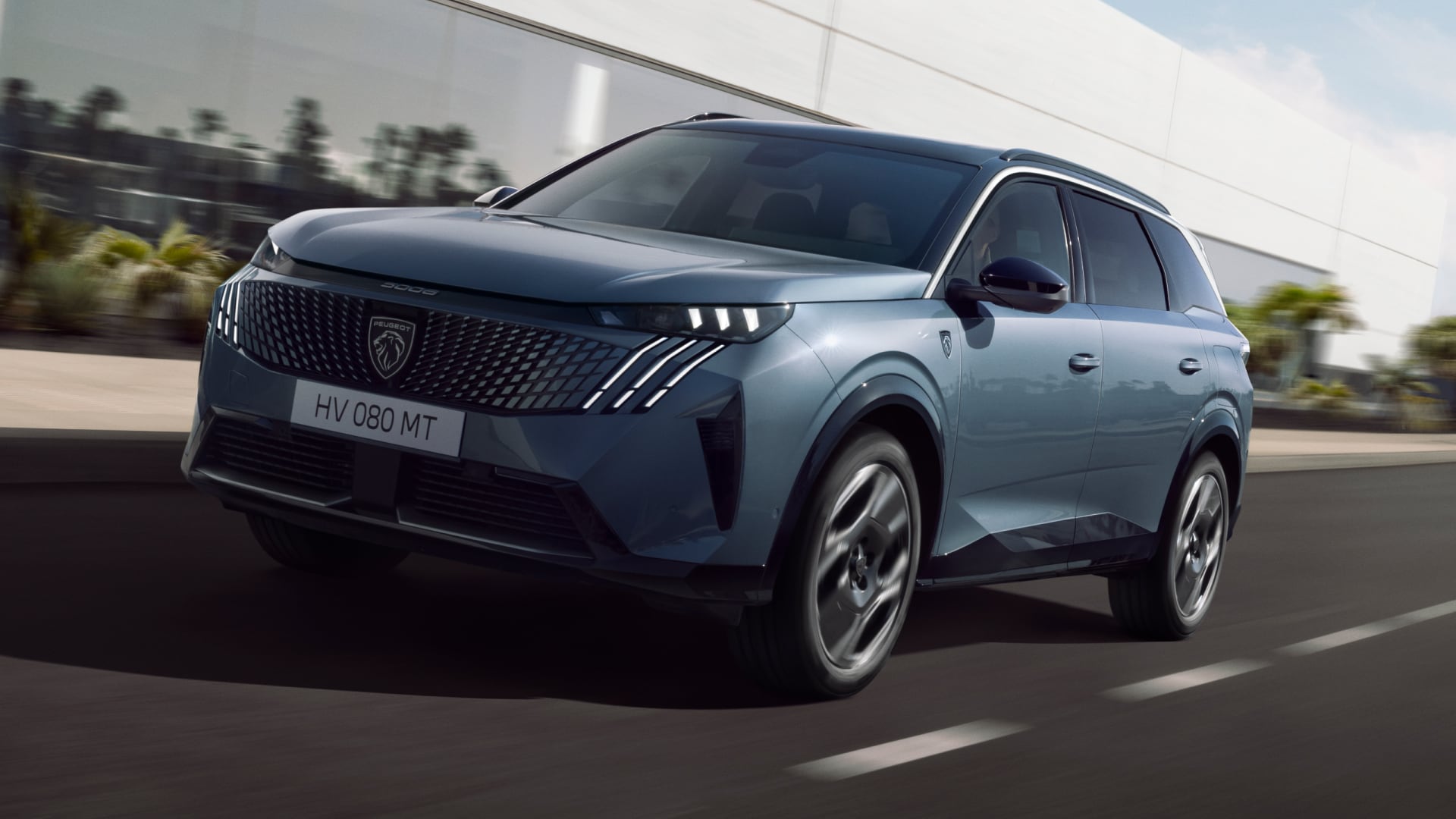 PEUGEOT E-5008 Long range vooraanzicht
