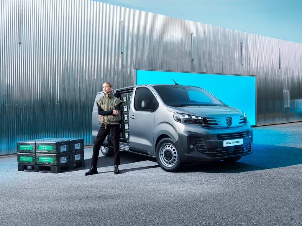 PEUGEOT E-EXPERT, porte coulissante ouverte