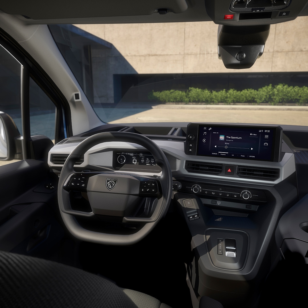 Nieuwe PEUGEOT Partner Active bestuurderscockpit