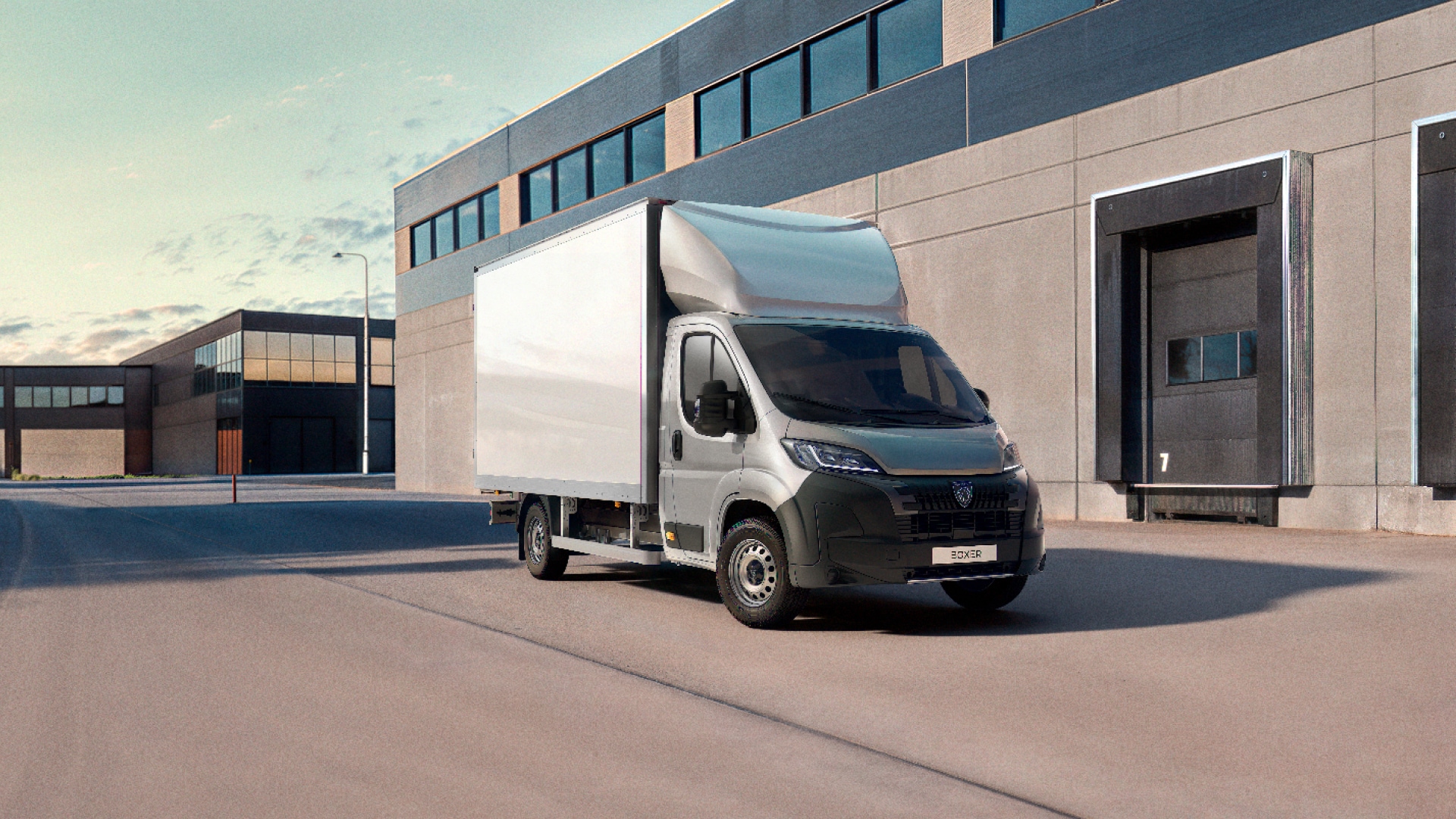 PEUGEOT Boxer Cargo Box vooraanzicht
